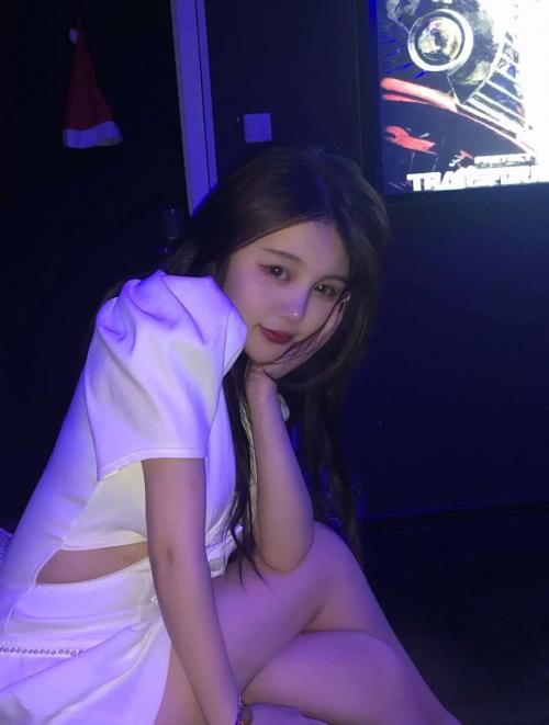 兼职清纯小妹 第2张