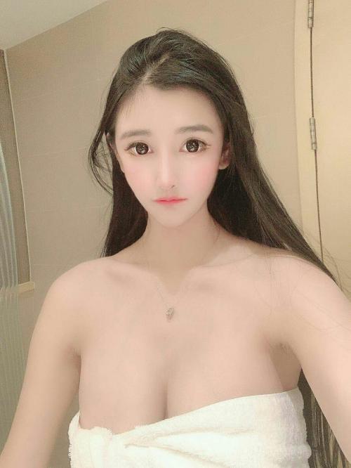 兼职小妹三点粉 第3张