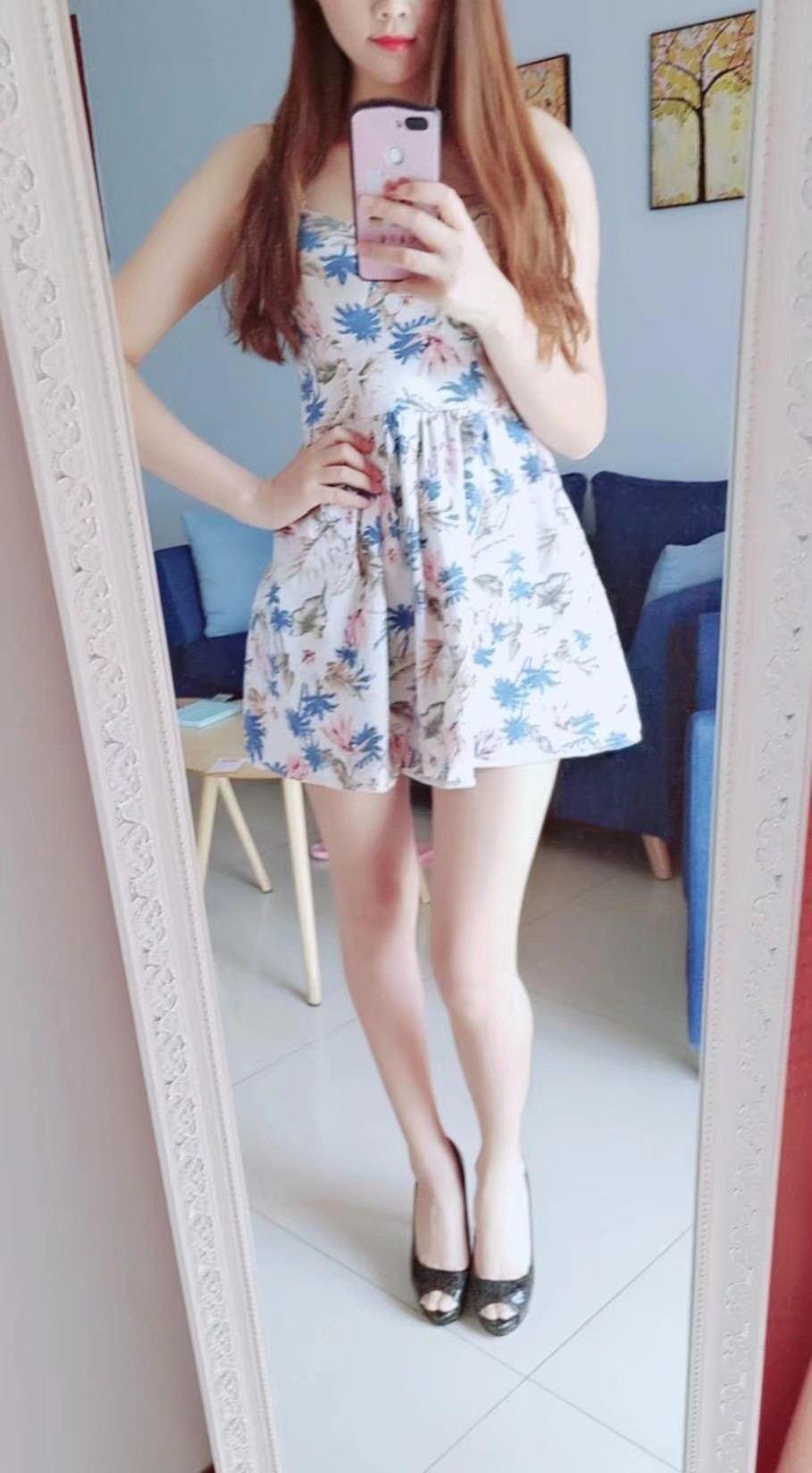 西安北郊龙首美女 第1张