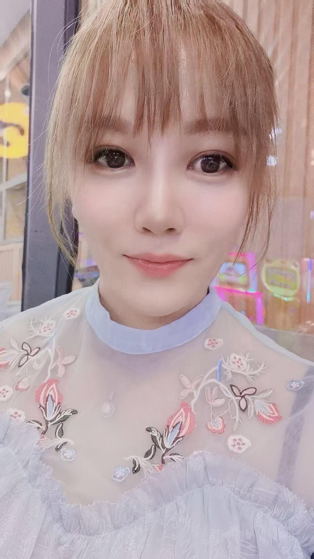 甜美少妇 第1张