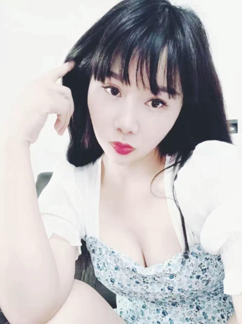 龙华MM龙祖儿 第1张