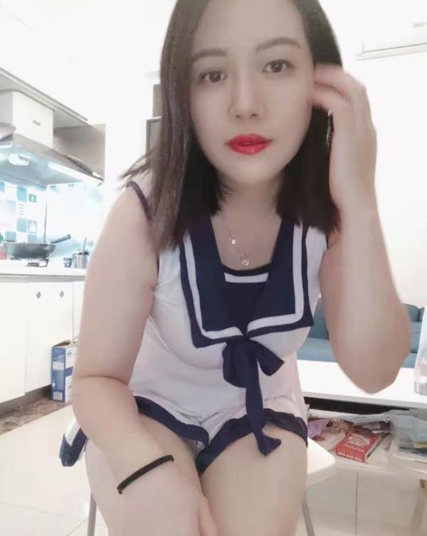 海珠新人素素 第1张