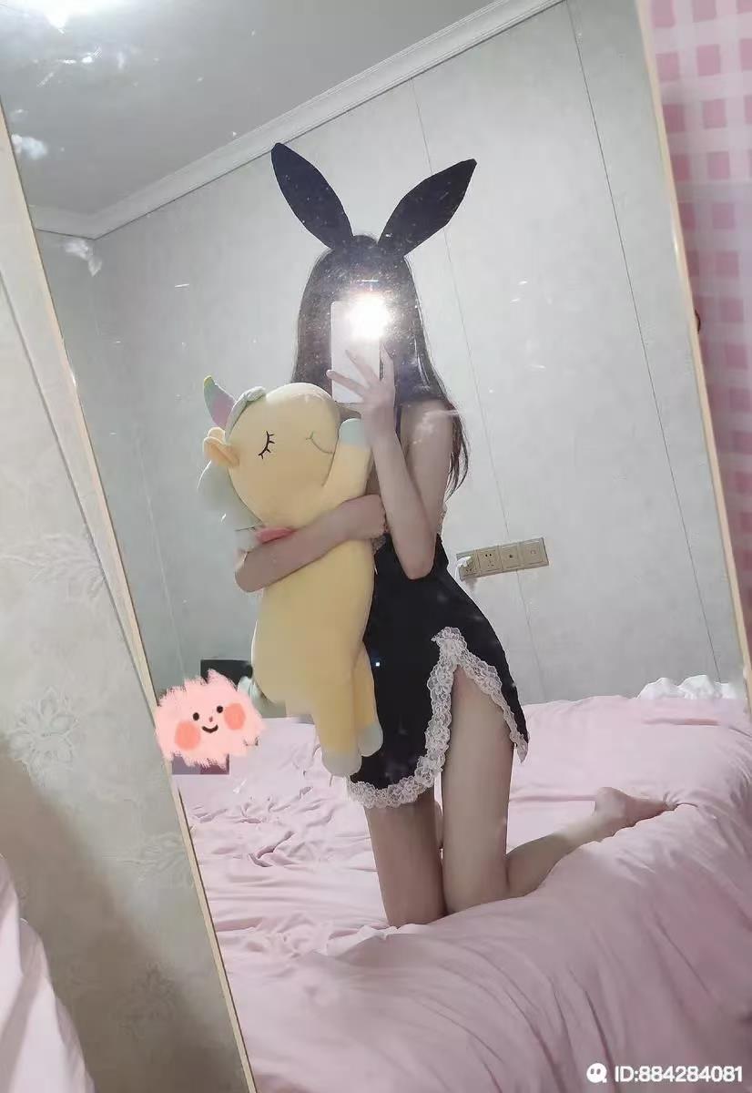 极品身材好皮肤白嫩，不太好约 第3张