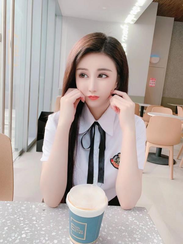 龙岗丰满小萌妞多多 第1张