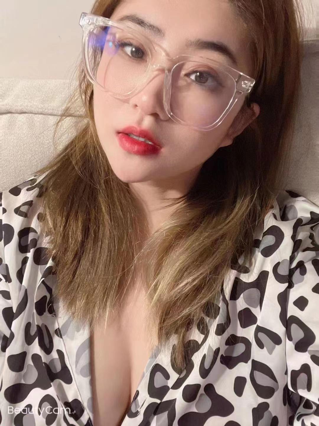 来自内蒙的女骑士，秋子 第1张