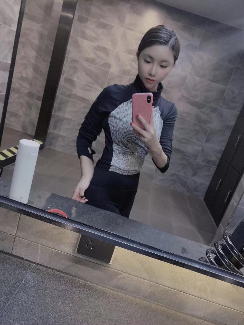 铁西可以一字马啪啪的瑜伽教练 第1张