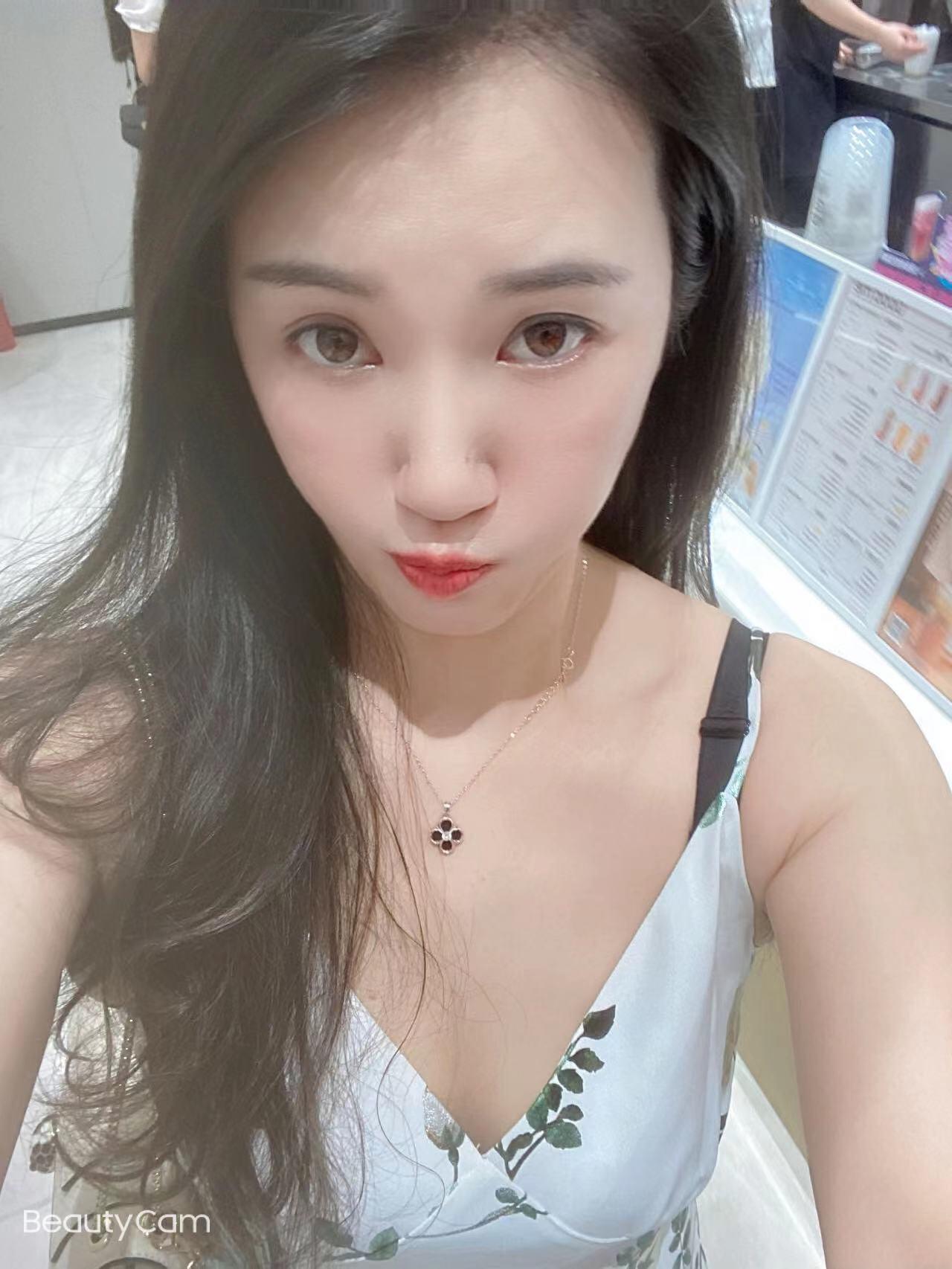 西乡长腿妹阳光，水多，搞的她说好爽 第1张