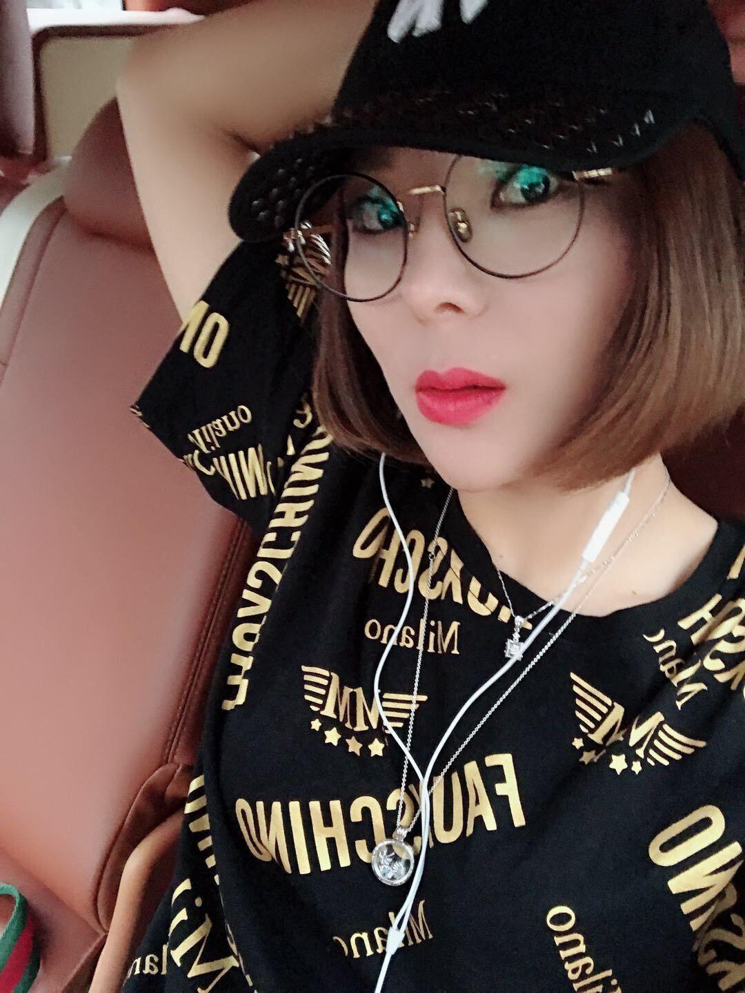 高新区遇到一个170美女 第2张